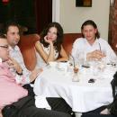 Елена Горбачева с поклонникми